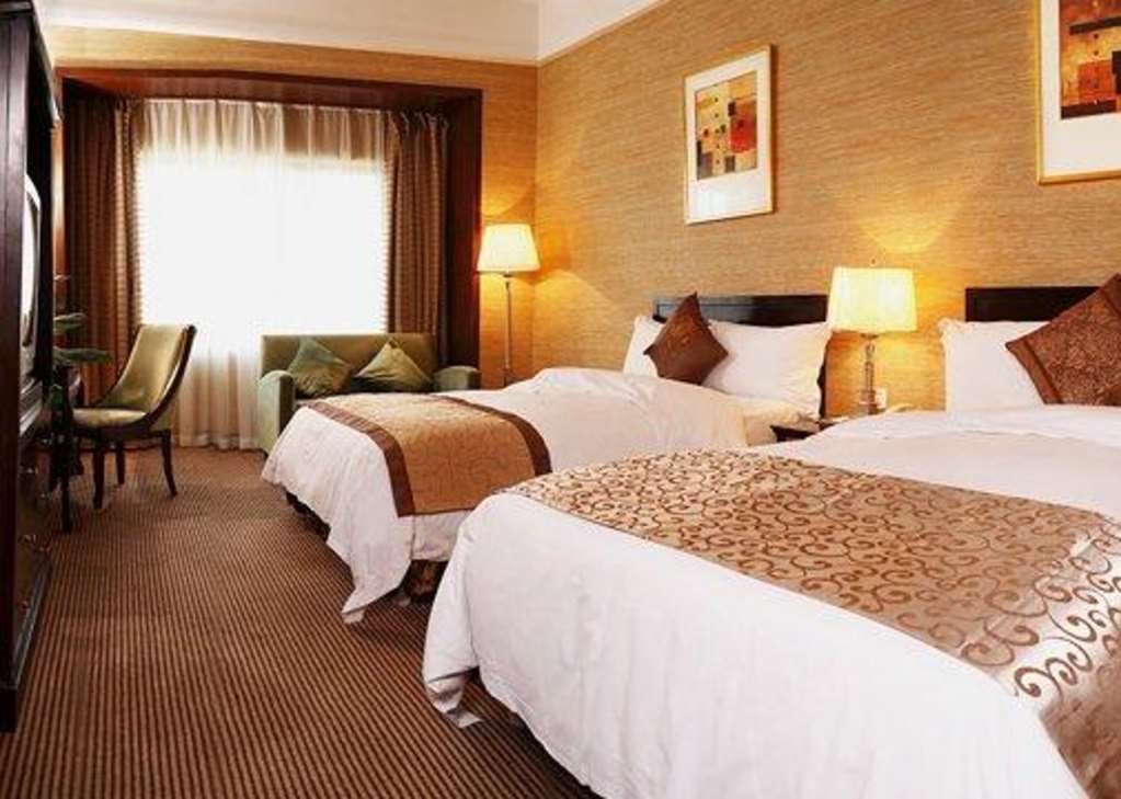 Comfort Inn & Suites Beijing Room photo
